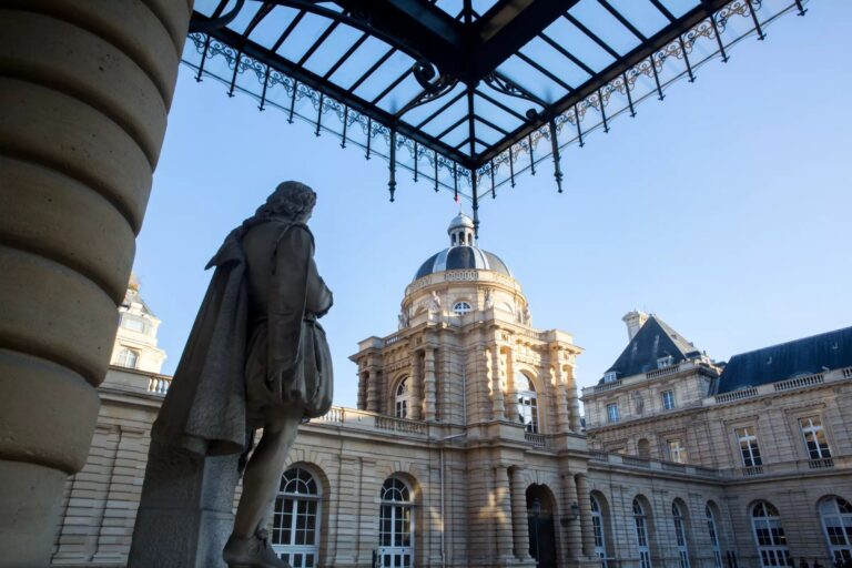 Lorem ipsum dolore  inserat quo