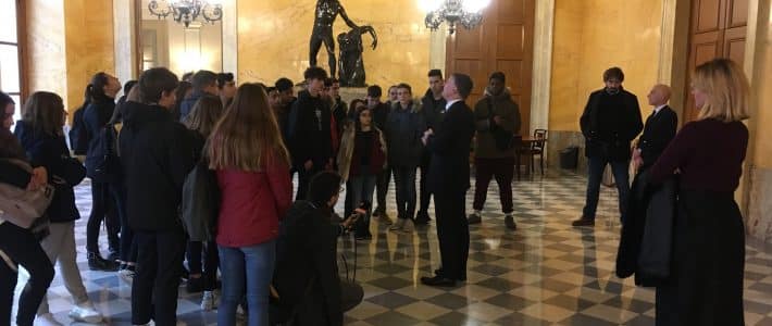 Les élèves du collège Balzac d’Albi visitent l’Assemblée nationale