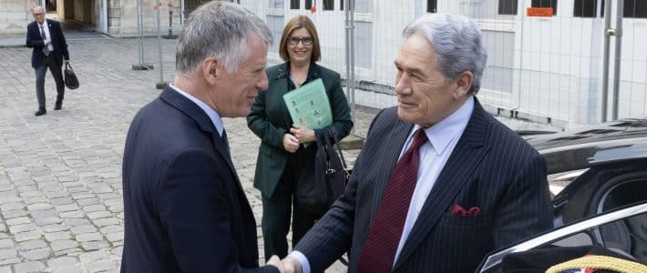 Le sénateur Philippe Folliot reçoit le Vice-Premier ministre de la Nouvelle-Zélande M. Winston Peters